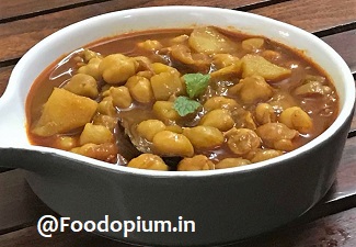 Chana Aloo Curry (Chickpea and Potato Curry)
